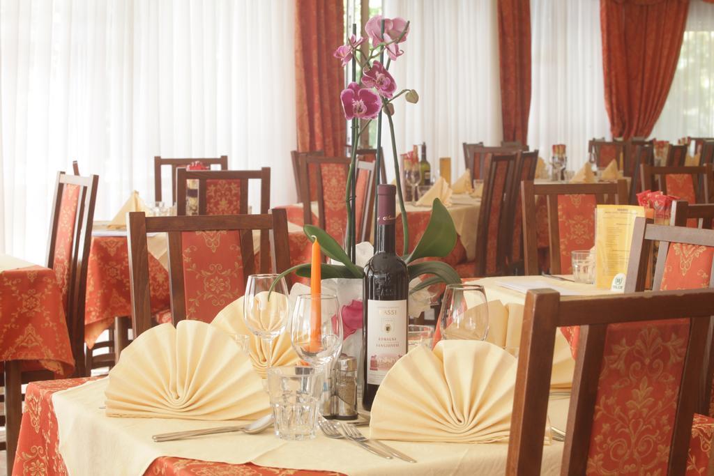 Hotel Tilly 체제나티코 외부 사진