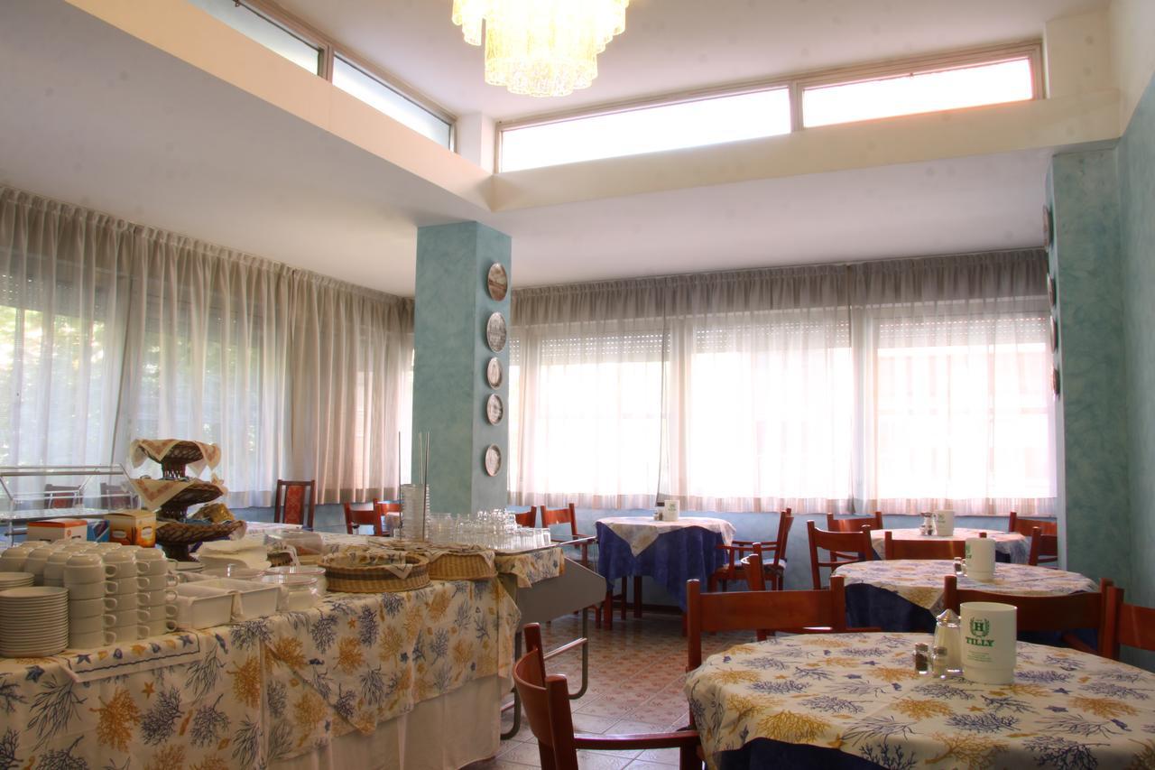 Hotel Tilly 체제나티코 외부 사진